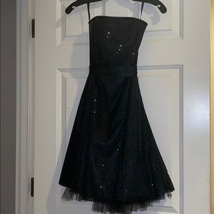 Adorable Jessica McClintock sequin dress